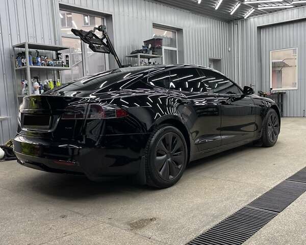 Черный Тесла Модель С, объемом двигателя 0 л и пробегом 45 тыс. км за 41500 $, фото 11 на Automoto.ua