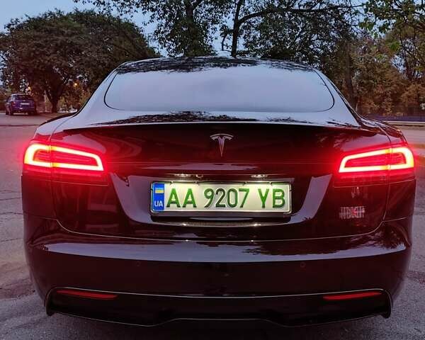 Черный Тесла Модель С, объемом двигателя 0 л и пробегом 10 тыс. км за 70000 $, фото 11 на Automoto.ua