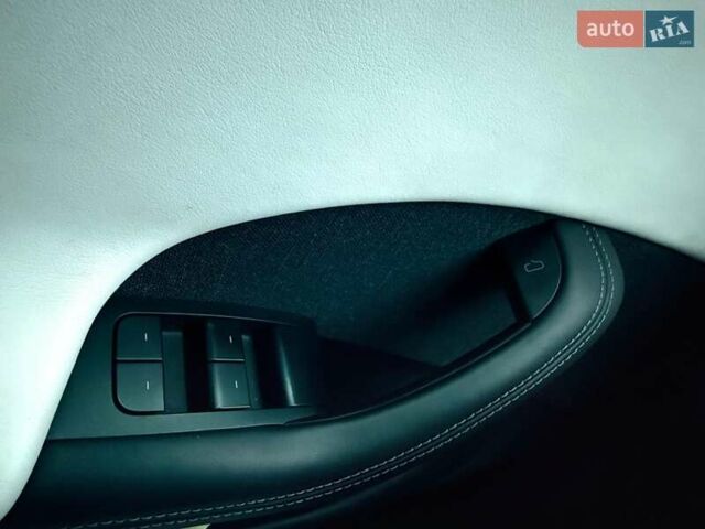 Тесла Модель С 2022 в Ужгороде на Automoto.ua Черный Тесла Модель С, объемом двигателя 0 л и пробегом 38 тыс. км за 45000 $, фото 12 на Automoto.ua