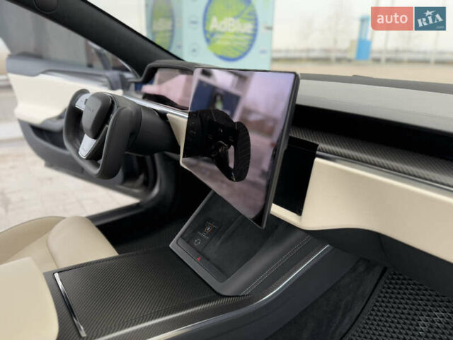 Черный Тесла Модель С, объемом двигателя 0 л и пробегом 24 тыс. км за 59999 $, фото 35 на Automoto.ua