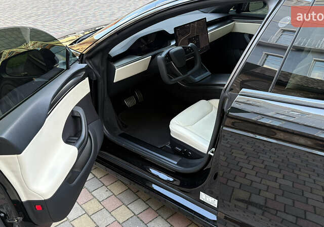 Черный Тесла Модель С, объемом двигателя 0 л и пробегом 38 тыс. км за 47000 $, фото 11 на Automoto.ua