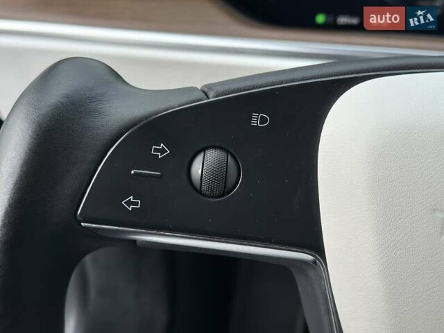 Черный Тесла Модель С, объемом двигателя 0 л и пробегом 65 тыс. км за 39990 $, фото 28 на Automoto.ua