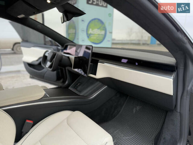 Черный Тесла Модель С, объемом двигателя 0 л и пробегом 24 тыс. км за 59999 $, фото 33 на Automoto.ua
