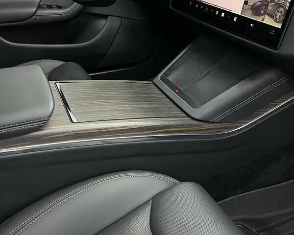 Черный Тесла Модель С, объемом двигателя 0 л и пробегом 45 тыс. км за 41500 $, фото 36 на Automoto.ua