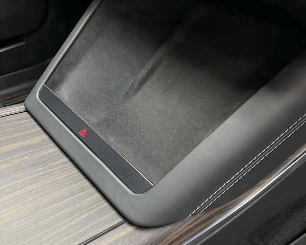 Черный Тесла Модель С, объемом двигателя 0 л и пробегом 45 тыс. км за 41500 $, фото 28 на Automoto.ua