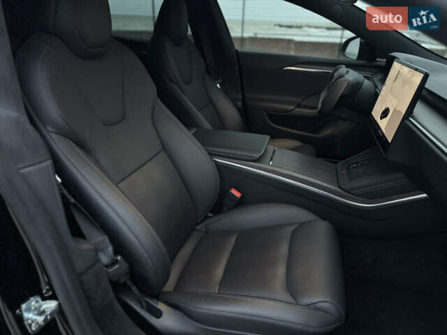 Черный Тесла Модель С, объемом двигателя 0 л и пробегом 42 тыс. км за 38900 $, фото 19 на Automoto.ua