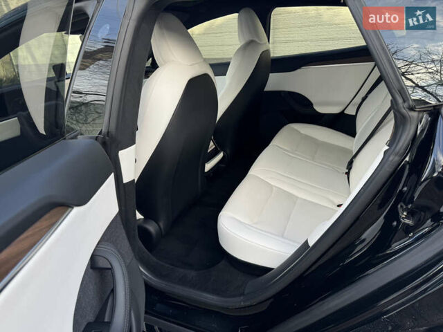 Черный Тесла Модель С, объемом двигателя 0 л и пробегом 55 тыс. км за 36500 $, фото 10 на Automoto.ua