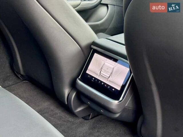 Чорний Тесла Модель С, об'ємом двигуна 0 л та пробігом 43 тис. км за 42000 $, фото 9 на Automoto.ua