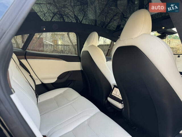 Черный Тесла Модель С, объемом двигателя 0 л и пробегом 55 тыс. км за 36500 $, фото 9 на Automoto.ua