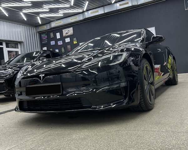 Черный Тесла Модель С, объемом двигателя 0 л и пробегом 45 тыс. км за 41500 $, фото 5 на Automoto.ua