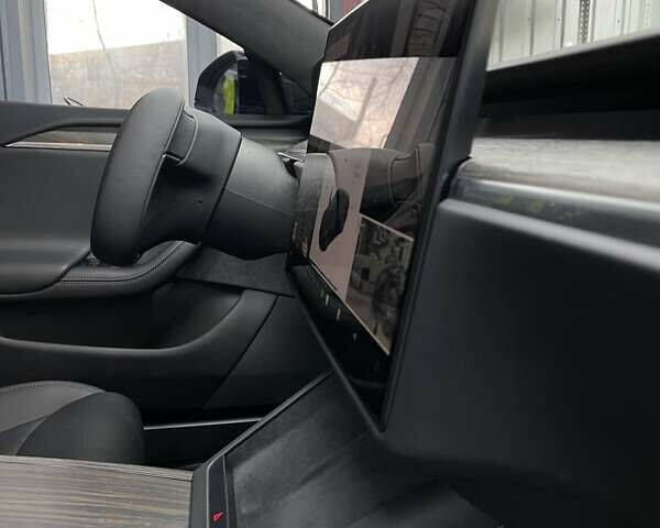Черный Тесла Модель С, объемом двигателя 0 л и пробегом 45 тыс. км за 41500 $, фото 22 на Automoto.ua