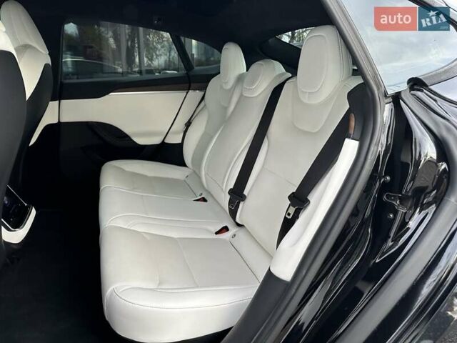 Черный Тесла Модель С, объемом двигателя 0 л и пробегом 65 тыс. км за 39990 $, фото 50 на Automoto.ua