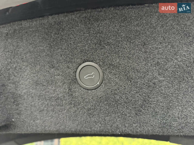 Черный Тесла Модель С, объемом двигателя 0 л и пробегом 1 тыс. км за 49600 $, фото 60 на Automoto.ua