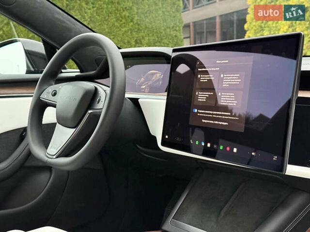 Черный Тесла Модель С, объемом двигателя 0 л и пробегом 1 тыс. км за 48600 $, фото 45 на Automoto.ua