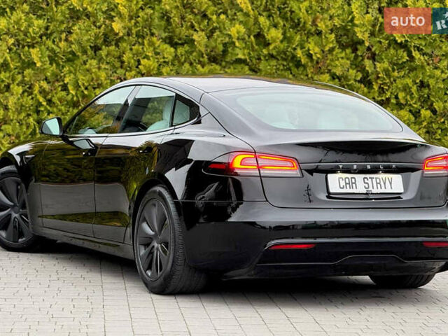 Черный Тесла Модель С, объемом двигателя 0 л и пробегом 1 тыс. км за 48600 $, фото 2 на Automoto.ua