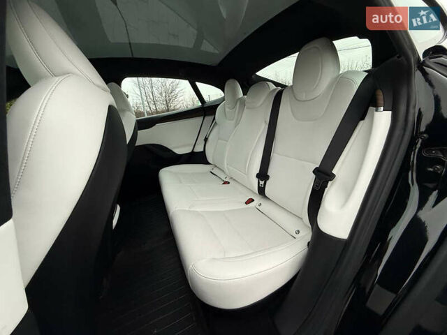 Черный Тесла Модель С, объемом двигателя 0 л и пробегом 1 тыс. км за 48600 $, фото 64 на Automoto.ua