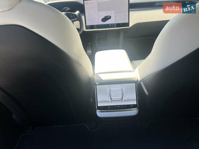 Чорний Тесла Модель С, об'ємом двигуна 0 л та пробігом 21 тис. км за 48000 $, фото 25 на Automoto.ua