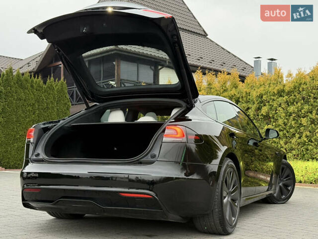 Черный Тесла Модель С, объемом двигателя 0 л и пробегом 1 тыс. км за 49600 $, фото 42 на Automoto.ua