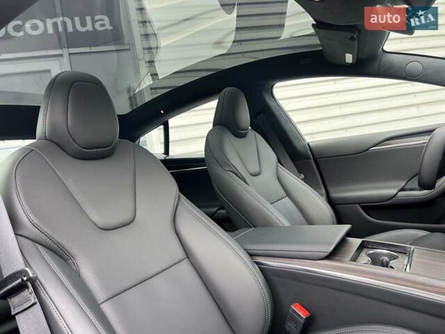 Черный Тесла Модель С, объемом двигателя 0 л и пробегом 4 тыс. км за 52500 $, фото 25 на Automoto.ua
