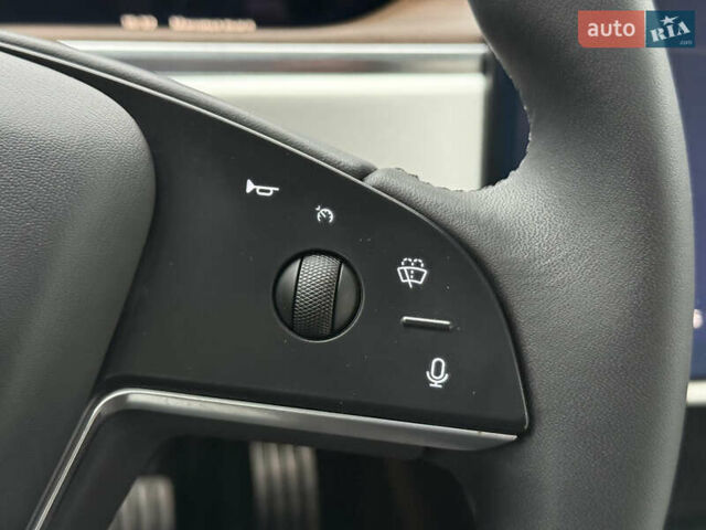 Черный Тесла Модель С, объемом двигателя 0 л и пробегом 1 тыс. км за 49600 $, фото 69 на Automoto.ua