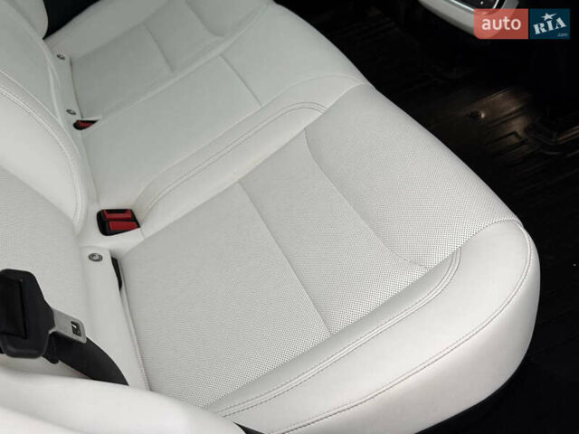 Черный Тесла Модель С, объемом двигателя 0 л и пробегом 1 тыс. км за 48600 $, фото 49 на Automoto.ua