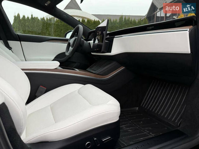 Черный Тесла Модель С, объемом двигателя 0 л и пробегом 1 тыс. км за 48600 $, фото 42 на Automoto.ua