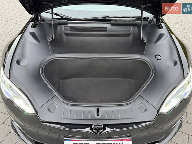 Черный Тесла Модель С, объемом двигателя 0 л и пробегом 1 тыс. км за 48600 $, фото 82 на Automoto.ua