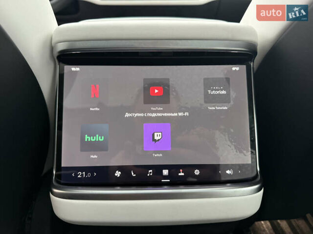 Черный Тесла Модель С, объемом двигателя 0 л и пробегом 1 тыс. км за 49600 $, фото 53 на Automoto.ua