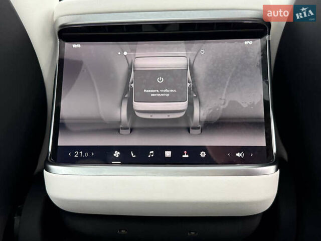 Черный Тесла Модель С, объемом двигателя 0 л и пробегом 1 тыс. км за 48600 $, фото 55 на Automoto.ua