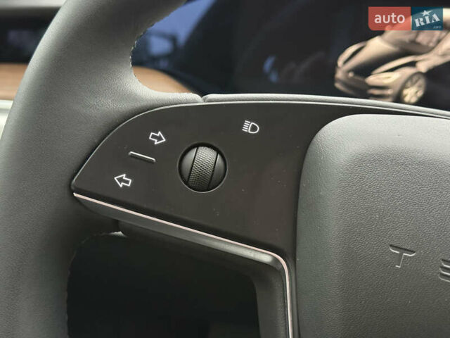 Черный Тесла Модель С, объемом двигателя 0 л и пробегом 1 тыс. км за 49600 $, фото 70 на Automoto.ua