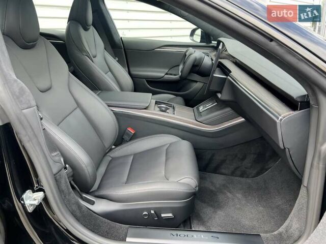 Черный Тесла Модель С, объемом двигателя 0 л и пробегом 4 тыс. км за 52500 $, фото 22 на Automoto.ua