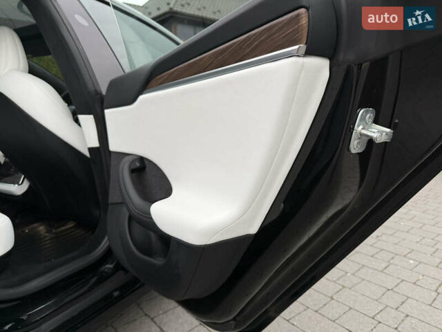 Черный Тесла Модель С, объемом двигателя 0 л и пробегом 1 тыс. км за 49600 $, фото 50 на Automoto.ua