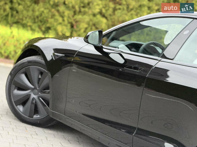 Черный Тесла Модель С, объемом двигателя 0 л и пробегом 1 тыс. км за 49600 $, фото 29 на Automoto.ua