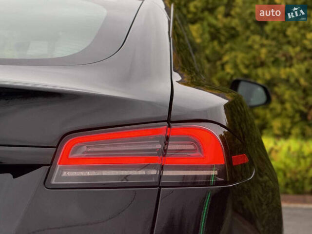 Черный Тесла Модель С, объемом двигателя 0 л и пробегом 1 тыс. км за 48600 $, фото 36 на Automoto.ua