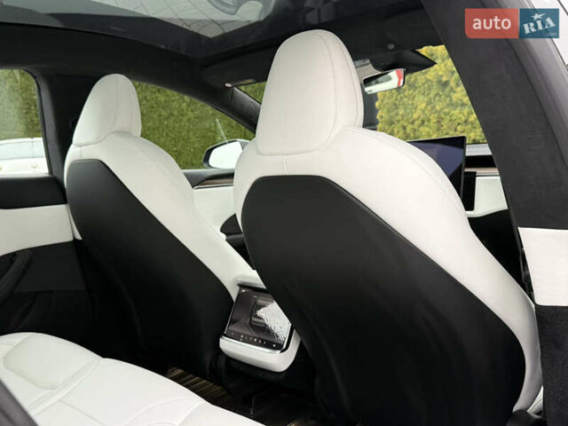 Черный Тесла Модель С, объемом двигателя 0 л и пробегом 1 тыс. км за 49600 $, фото 58 на Automoto.ua