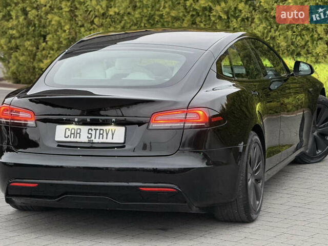Черный Тесла Модель С, объемом двигателя 0 л и пробегом 1 тыс. км за 49600 $, фото 40 на Automoto.ua