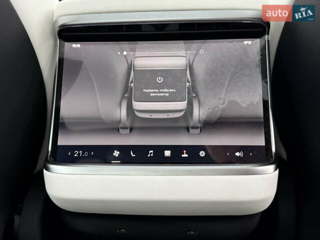 Черный Тесла Модель С, объемом двигателя 0 л и пробегом 1 тыс. км за 49600 $, фото 52 на Automoto.ua