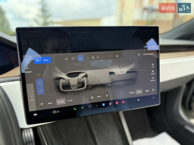 Черный Тесла Модель С, объемом двигателя 0 л и пробегом 25 тыс. км за 42999 $, фото 68 на Automoto.ua