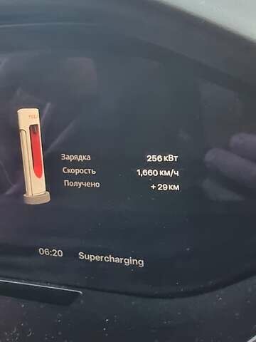 Черный Тесла Модель С, объемом двигателя 0 л и пробегом 10 тыс. км за 55555 $, фото 11 на Automoto.ua