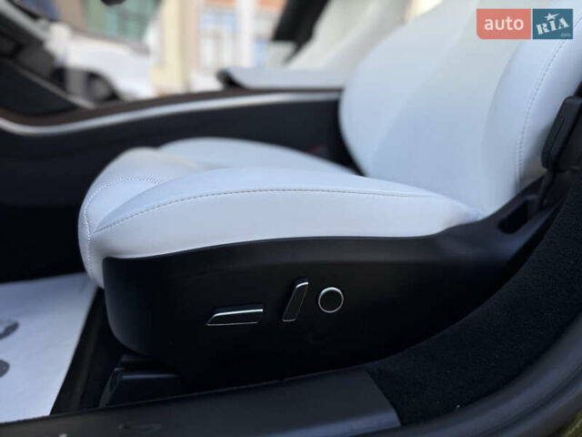 Чорний Тесла Модель С, об'ємом двигуна 0 л та пробігом 25 тис. км за 42500 $, фото 91 на Automoto.ua