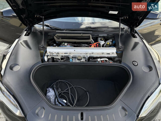 Черный Тесла Модель С, объемом двигателя 0 л и пробегом 25 тыс. км за 42999 $, фото 119 на Automoto.ua