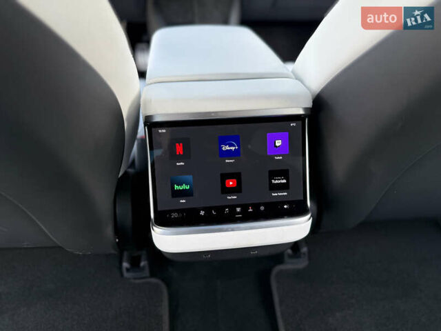 Черный Тесла Модель С, объемом двигателя 0 л и пробегом 25 тыс. км за 43999 $, фото 93 на Automoto.ua