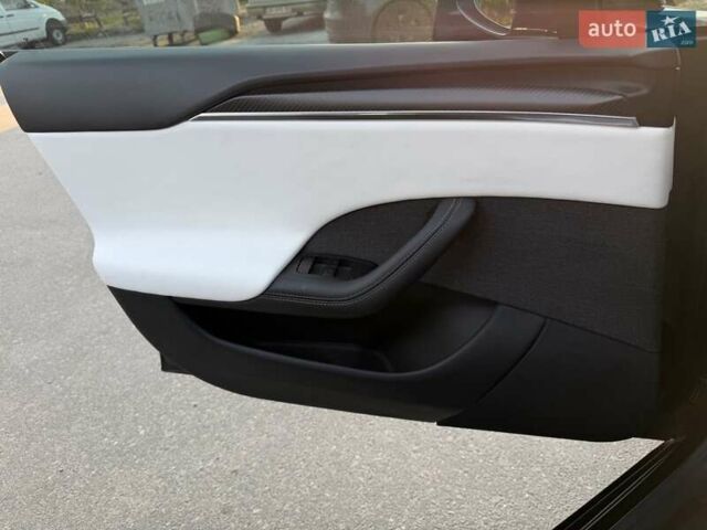 Тесла Модель С 2024 у Запоріжжя на Automoto.ua Чорний Тесла Модель С, об'ємом двигуна 0 л та пробігом 16 тис. км за 84000 $, фото 9 на Automoto.ua