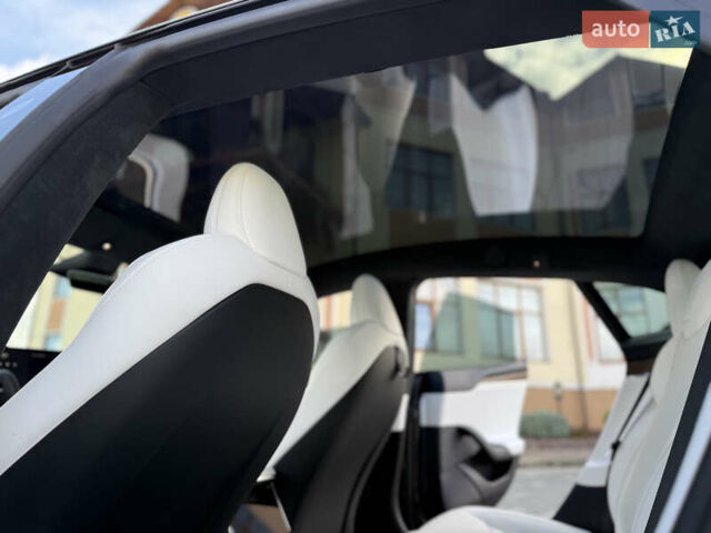 Черный Тесла Модель С, объемом двигателя 0 л и пробегом 25 тыс. км за 43999 $, фото 81 на Automoto.ua