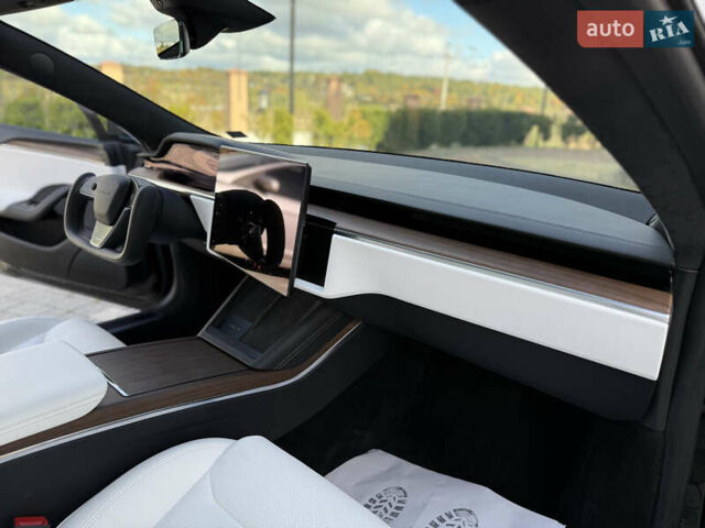 Чорний Тесла Модель С, об'ємом двигуна 0 л та пробігом 25 тис. км за 42500 $, фото 93 на Automoto.ua