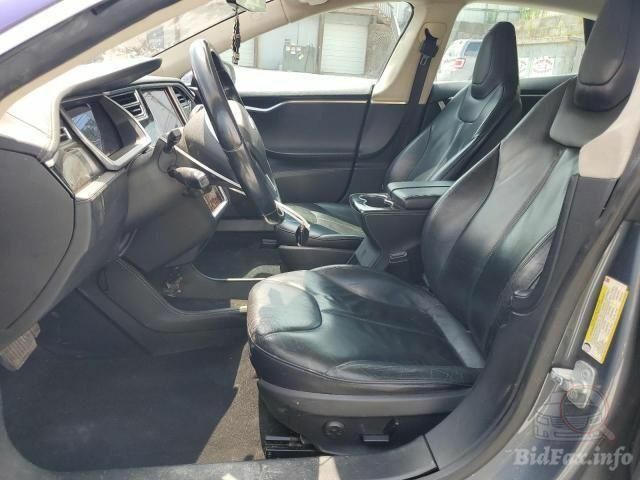 Фиолетовый Тесла Модель С, объемом двигателя 0 л и пробегом 170 тыс. км за 6200 $, фото 7 на Automoto.ua