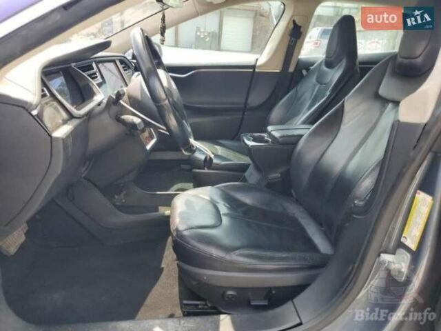 Фиолетовый Тесла Модель С, объемом двигателя 0 л и пробегом 170 тыс. км за 6700 $, фото 5 на Automoto.ua