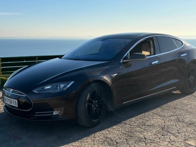 Коричневый Тесла Модель С, объемом двигателя 0 л и пробегом 200 тыс. км за 11700 $, фото 10 на Automoto.ua