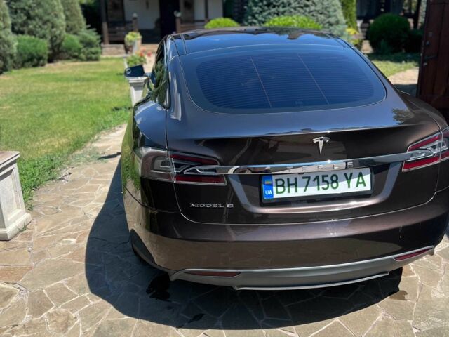 Коричневый Тесла Модель С, объемом двигателя 0 л и пробегом 200 тыс. км за 11700 $, фото 11 на Automoto.ua