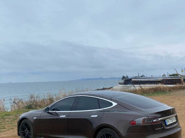Коричневый Тесла Модель С, объемом двигателя 0 л и пробегом 200 тыс. км за 11700 $, фото 6 на Automoto.ua